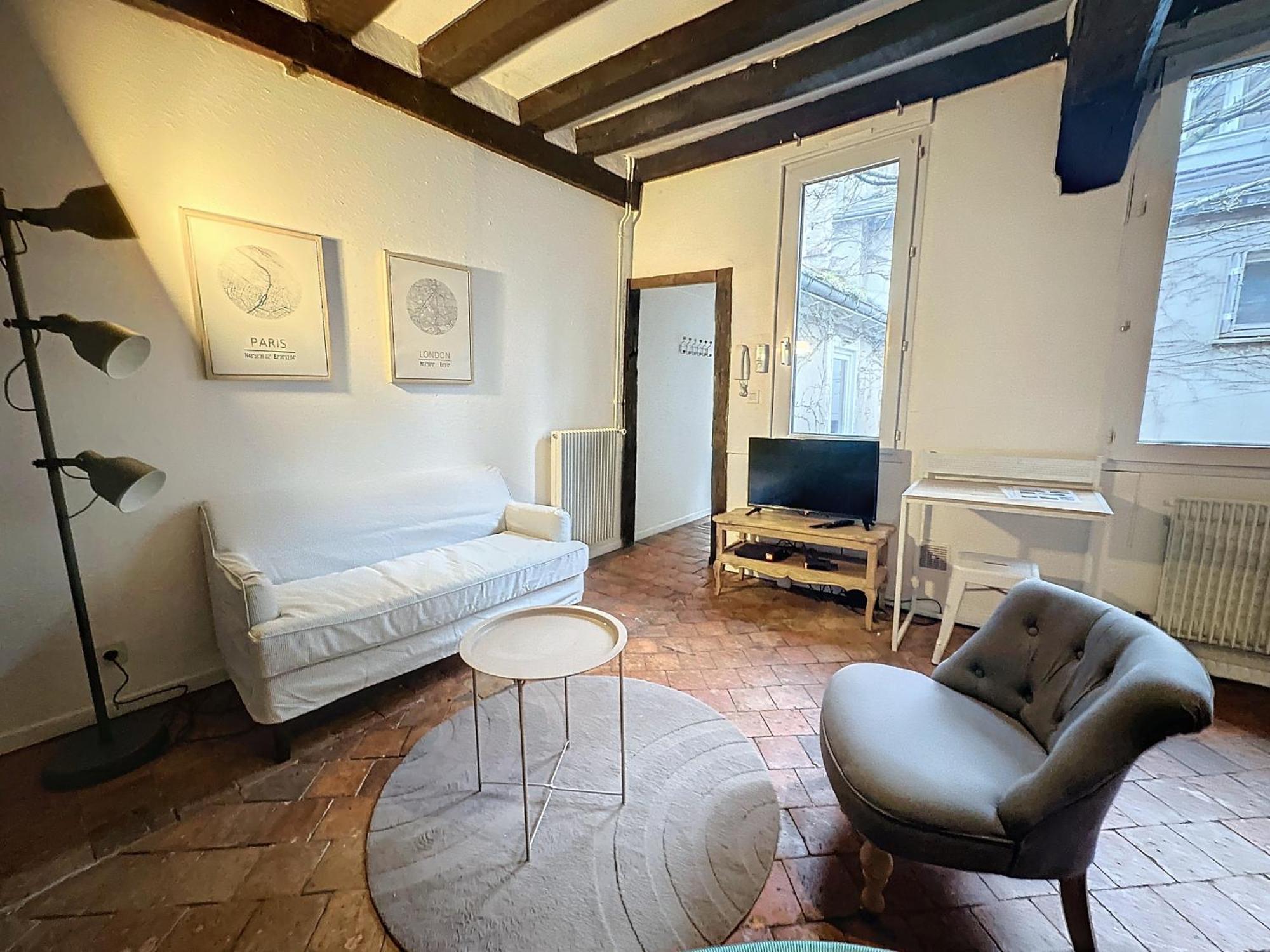 Apartment T2 Duplex Centre Cour *
